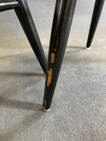 Ilmari TAPIOVAARA (1914-1999)

Paire de chaises...