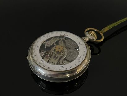 Montre de poche en métal à cadran double...