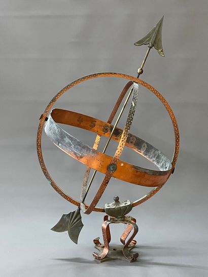 Sphère armillaire en cuivre , sur pied en...