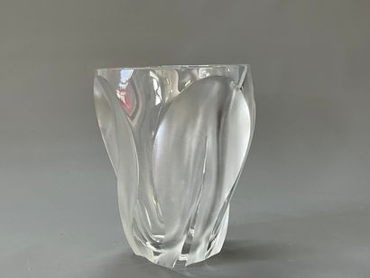 LALIQUE FRANCE.

Important vase modèle 