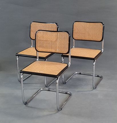 Marcel BREUER d'après

Suite de trois chaises...