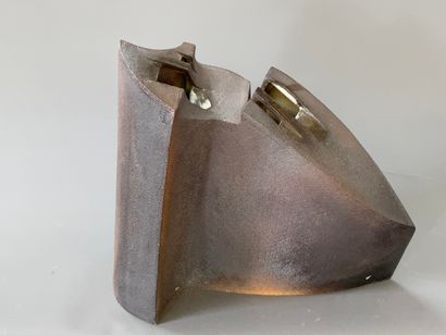 François GUENEAU (1937-2015) 

Vase sculpture...