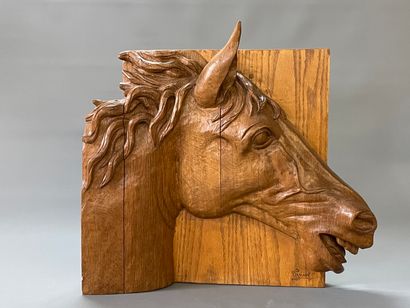 Ecole Française XX°

Importante tête de cheval...