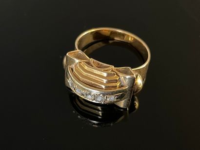 Bague en or des années 1950, cinq petits...