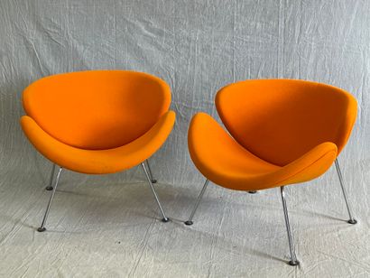 
Pierre PAULIN (1927-2009)




Paire de fauteuils...
