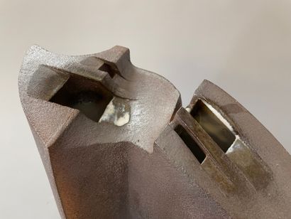 François GUENEAU (1937-2015) 

Vase sculpture...