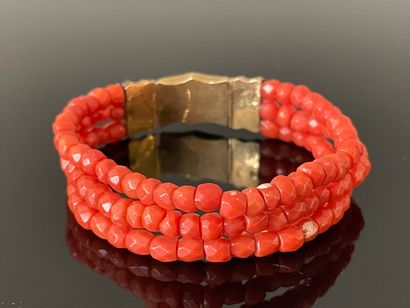 Bracelet de jeune fille fermoir or, à trois...