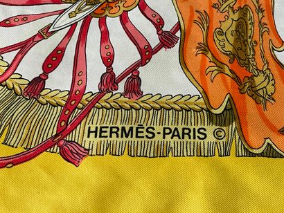 
HERMES. 




Carré en soie 