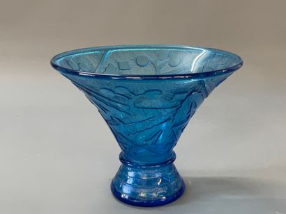 DAUM NANCY France

Vase cornet en cristal...