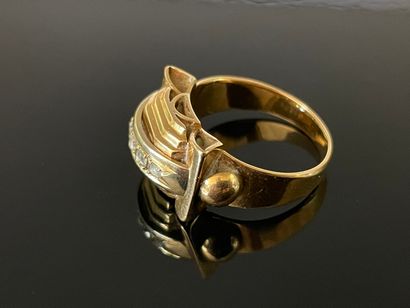 Bague en or des années 1950, cinq petits...