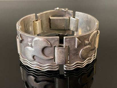 Jean DESPRÉS (1889-1980) 

Bracelet articulé...