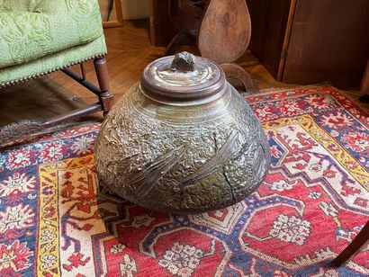 Alain GAUDEBERT (1937)

Grand pot couvert...