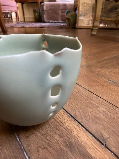 Xavier DUROSELLE ( 1961)

Coupe en porcelaine,...