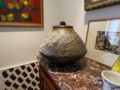 Alain GAUDEBERT (1937)

Grand pot couvert...