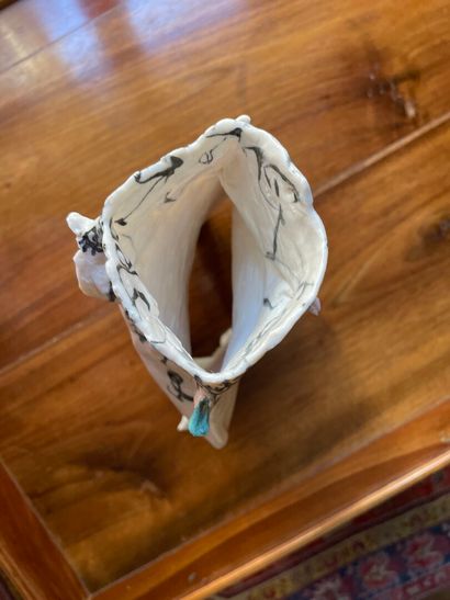 Fabienne WITHOFS

Sculpture en porcelaine,...
