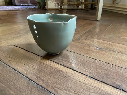 Xavier DUROSELLE ( 1961)

Coupe en porcelaine,...