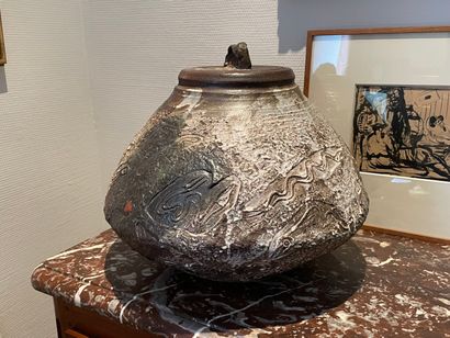 Alain GAUDEBERT (1937)

Grand pot couvert...