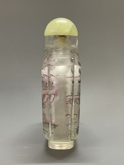 Grand tabatière en verre à décor intérieur...
