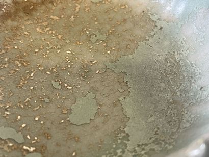 Coupe en grès émaillé. 

H. :3 cm. D. :9,5...