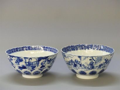 Deux coupes creuses en porcelaine de Chine.

H:...