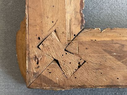 Cadre en bois et stuc doré.

Epoque Régence...