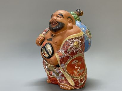 Bouddha Hotei en terre cuite émaillée.

H:...