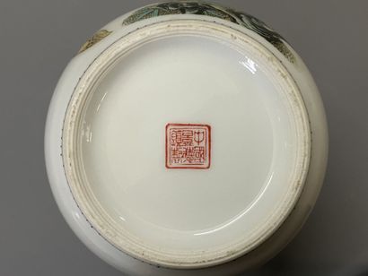 Collection de trois porcelaines chinoises...