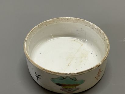 Collection de trois porcelaines chinoises...