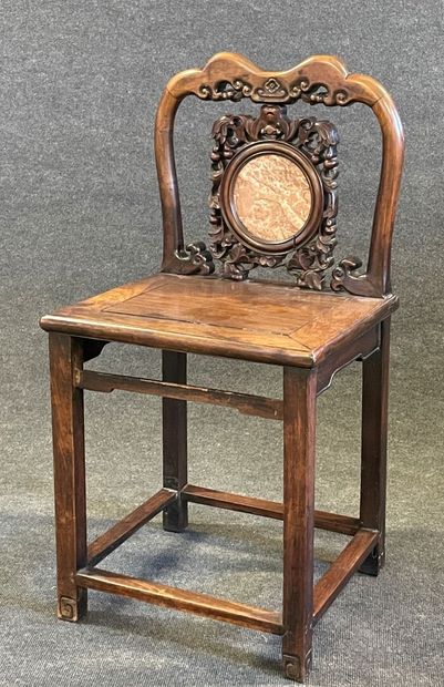 Chaise chinoise en bois exotique, dossier...