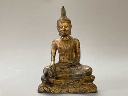 THAILANDE

Bouddha en priere, en bronze doré....