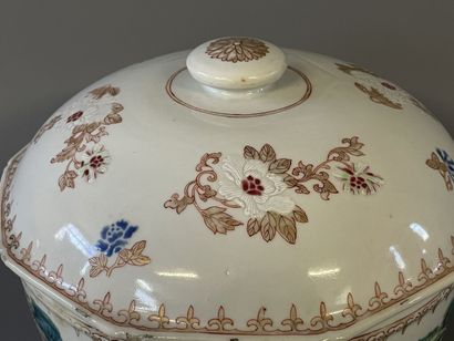 Soupière en porcelaine de Chine à décor de...