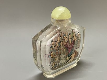 Grand tabatière en verre à décor intérieur...