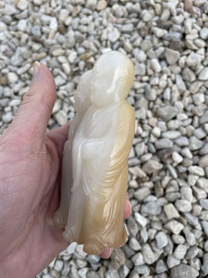 Statuette en pierre dure sculptée. Chine

H....