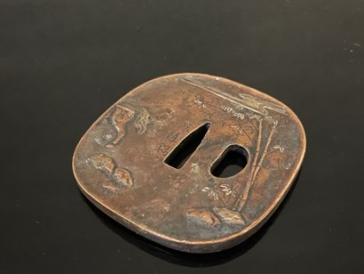 JAPON. 

Deux tsuba en fer. 

7 x 7,5 cm...