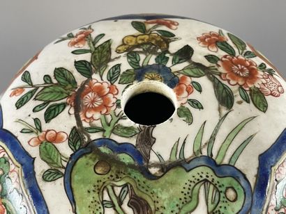 Pot couvert en porcelaine de Chine à décor...