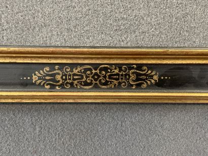 Cadre en bois noir et doré

Dim. intérieur:...