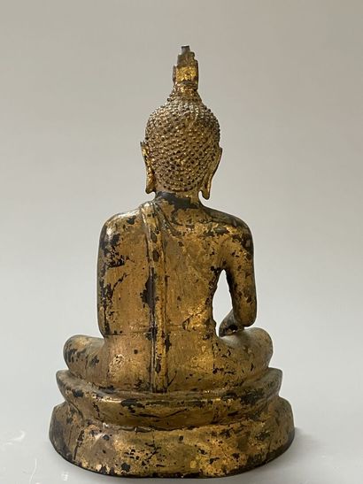 THAILANDE

Bouddha en priere, en bronze doré....