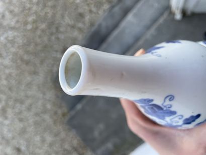 Vase à double gourde en porcelaine à décor...