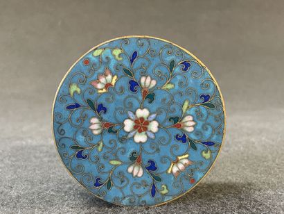 JAPON Boite cylindrique en émaux cloisonnés....