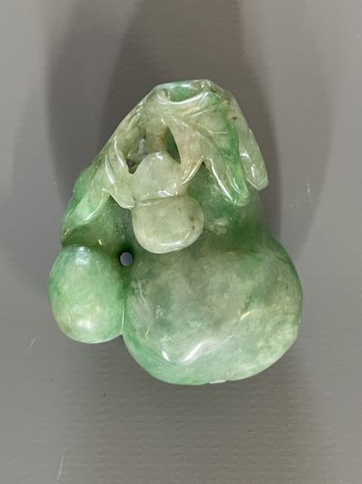 Tabatière figurant une Pêche de longévité...