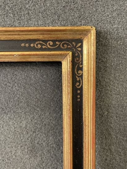 Cadre en bois noir et doré

Dim. intérieur:...