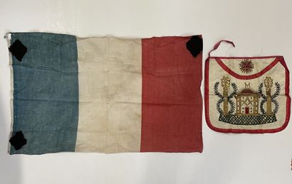 Ecusson maconnique et drapeau Français. 

31...