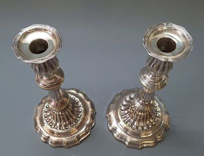Pair of silver plated metal torches 

Louis...