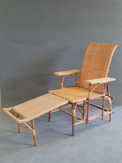 Chaise longue en rotin début XX°

100 x 150...
