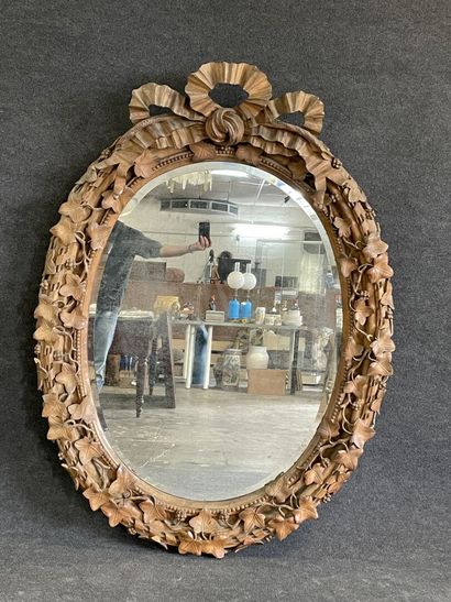Grand miroir ovale, cadre en bois naturel...