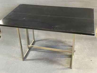 Console moderne formant table, plateau en...