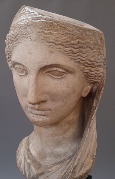 Moulage en platre d'après la Rome Antique.

Soclé

H:...