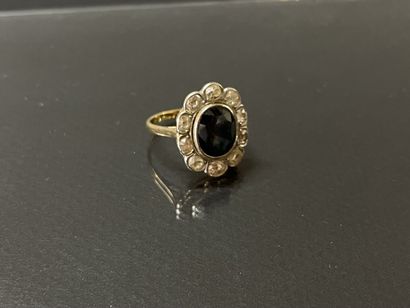 Bague en or et platine sertie d'un saphir...