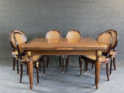 Grande salle à manger de qualité, en acajou...