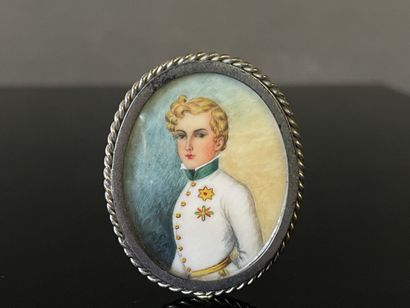 Brooch in white gold, set with a miniature...